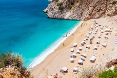 Hrvatski mediji: Pogledajte šta "izvode" srpski turisti kad dođu na more, ovo uvek rade samo naši