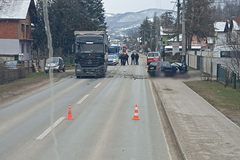 Teška saobraćajka kod Doboja, obustavljen saobraćaj