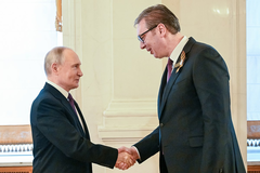 Svečana večera u Kremlju: Putin dočekao Vučića (VIDEO)