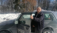 Heroj njihovog djetinjstva: Učo već godinama zimi dovozi đake do škole (FOTO)