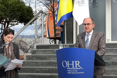 Šmit: Međunarodna zajednica budna i na oprezu