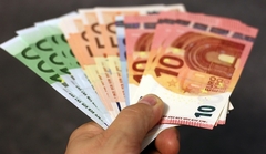 Novac se lijepi za ova 4 znaka do 25. septembra, jedan ima posebnu sreću