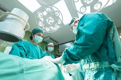 PREKRETNICA U LIJEČENJU Presađeno prvo vještačko srce od bioplastike