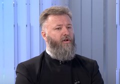 Otac Predrag Popović progovorio o "maminim sinovima", pa prokomentarisao i današnje svekrve