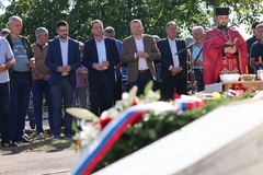 Novaković: Naša obaveza prema ljudima koji su branili ovaj kraj ne završava se polaganjem cvijeća