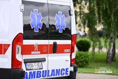 NESREĆA NA PUTU ZVORNIK - BIJELJINA Dvije osobe povrijeđene u sudaru dva vozila