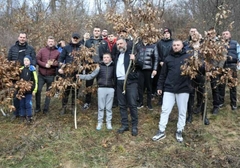 Dječaci sa Kosova koji su prošle godine ranjeni na Badnji dan ponovo došli po badnjak
