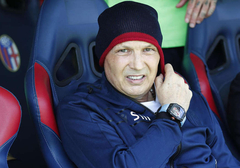 Siniša Mihajlović dovodio Italijane do očaja "Ako ne može ćirilica, onda neću vaš pasoš!"