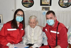 "Godine su teret, ali danas sam veoma srećna" Baka Ilona proslavila 107. rođendan i otkrila tajnu dugovječnosti