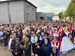 Brojni Majevičani na skupu  pod nazivom „Ne rudniku litijuma“ (FOTO)