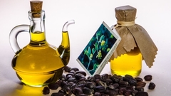 Zašto je ulje jojobe idealno za svaki tip kože