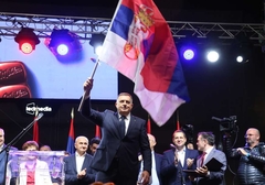 Dodik na mitingu "Otadžbina zove": Ne treba niko da me brani već da me bira narod