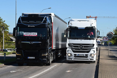 Prevoznici nastavljaju protest, poslovna zajednica apeluje na prekid