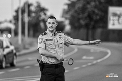 „Žurio si u zagrljaj porodice svoje, ali sudbina nekad uzme najbolje“ Kolege se dirljivim stihovima oprostile od policajca Nemanje Alempića