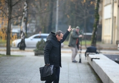 Vukanoviću, ipak, dozvoljeno da u Narodnoj skupštini zaposli "svog" vozača