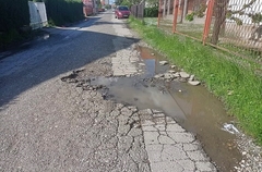 Bijeljina: Sanaciju ulice ČEKAJU ČETIRI GODINE, prijavili problem i NIKAD NISU dobili odgovor (FOTO)