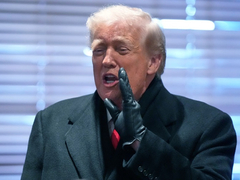 Tramp poručio da će Kuba uskoro propasti