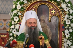 Patrijarh Porfirije pozvao na smirenje