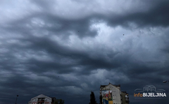 Upaljen narandžasti meteoalarm za cijelu Bosnu i Hercegovinu: Udari vjetra i do 90 km/h