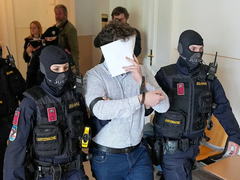 Osuđen islamista sa Balkana koji je planirao da noževima i eksplozivom napada ljude na koncertu Tejlor Svift