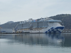 U Bar uplovio kruzer sa više od 4.000 putnika