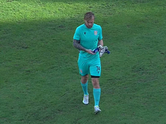 Neviđena scena, golman napustio teren tokom meča (VIDEO)