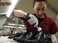 Teška vremena za obućare: “Temu” razara proizvodnju u BiH