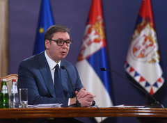 Vučić pozvao na smanjenje tenzija: Stabilnost i mir nemaju alternativu