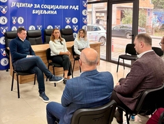 U Savjetovalištu u Bijeljini održali sastanak sa direktorima osnovnih škola: Akcenat na potrebama djece