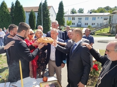 Uspješno poslovanje Doma zdravlja Lopare nagrađeno opštinskom Zlatnom značkom 