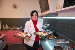 "Slatki zalogajčić" raj za sladokusce: Domaće poslastice oduševljavaju mušterije (FOTO)