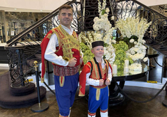 MALIŠAN ČUVA TRADICIJU Sedmogodišnji Luka guslama osvojio srca Srba širom svijeta