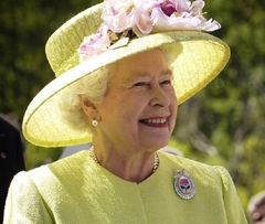 Ljekari zabrinuti za stanje kraljice Elizabete, BBC prekinuo program