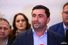 Podrška Petroviću, crveni karton skupštinskoj većini: Treba li nakon neuspjelog referenduma raspustiti Skupštinu grada Bijeljina