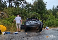 Vozači, oprez: Još dva udesa na putu Sokolac - Rogatica (FOTO)