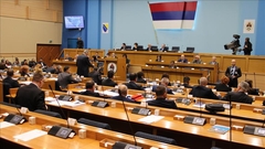 Prva posebna sjednica NSRS: Umjesto Draška Stanivukovića i Ljubiše Petrovića - Tanja Vukomanović i Mirjana Orašanin