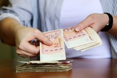 Građani povukli dio štednje i POVEĆALI ZADUŽENOST: Bankama u Srpskoj sve veća dobit