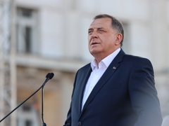 Dodik: Sarajevo slavi okupatora, a o zločinima nad Srbima ćuti