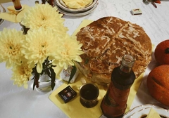 Kada ČESTITAJU SVETOG JOVANA, mnogi pravi veliku grešku: Po starim srpskim običajima ovako treba pozdraviti domaćina na krsnoj slavi