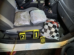 Bijeljina: U vozilu pronađeno 4,6 kg droge (FOTO)