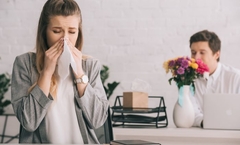 Zašto govorimo "NAZDRAVLJE" kada neko kihne?