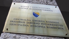 Haos pred lokalne izbore u BiH: Političke stranke krše pravila, građani zanemareni