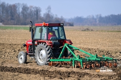 Podsticaji i stručni savjeti: Poljoprivrednici u Loparama se spremaju za proljećne radove