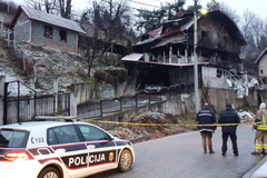 Mladić stradao u požaru, otac i majka povrijeđeni