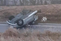 Preminuo i drugi mladić nakon teške saobraćajne nesreće kod Tuzle