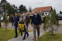 Pomen nastradalim srpskim borcima na Majevici