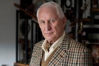 Bećković: Odgovori na sva pitanja su u jednoj knjizi "Bibliji"