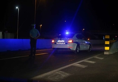 Stravična nesreća na autoputu 9. januar: Autom sletio sa nadvožnjaka, blokiran saobraćaj