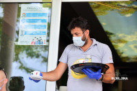 Konobari pri radu u baštama moraju da nose zaštitne maske