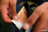 Prosječna plata u martu 950 KM